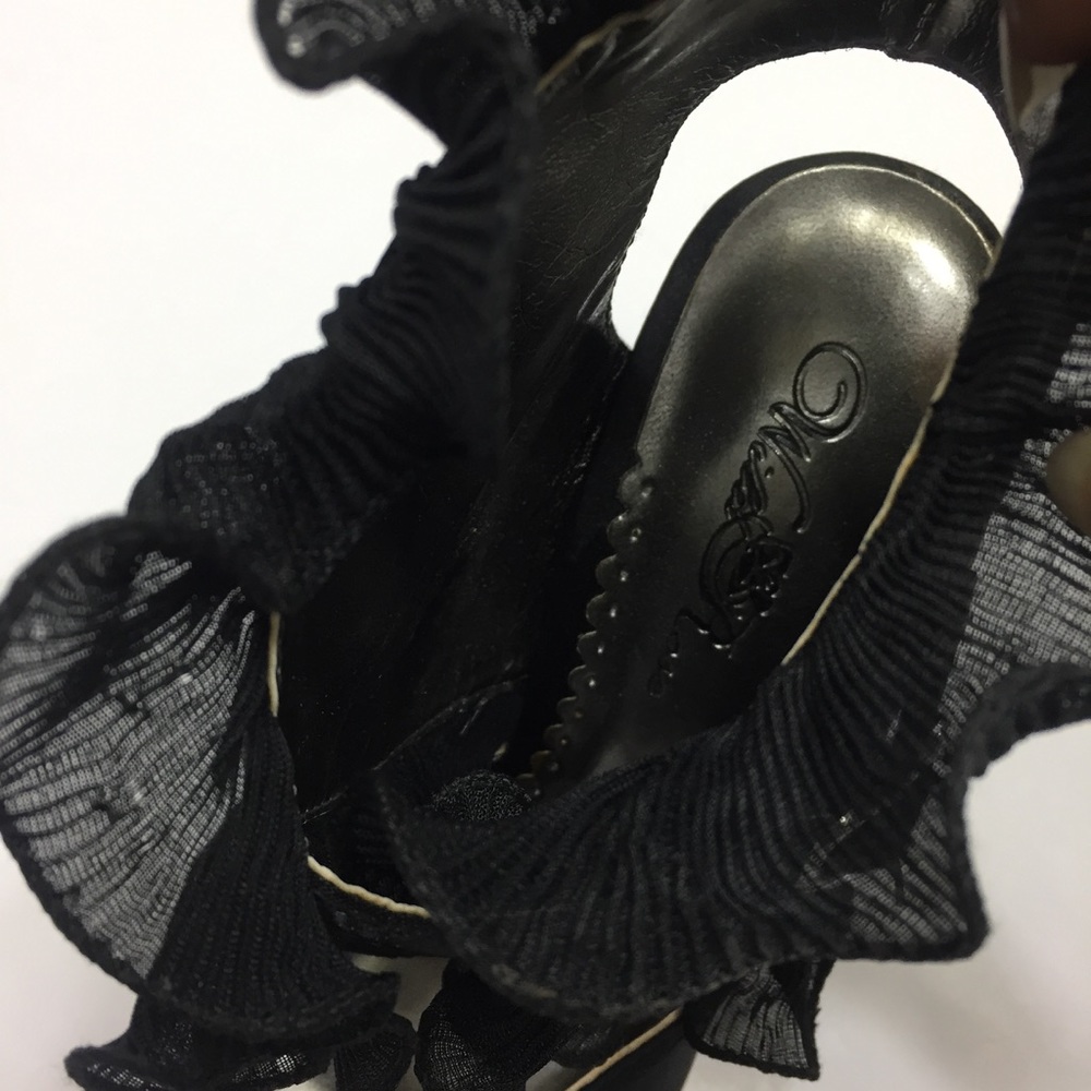 WILD ROSE Heels Stiletto Shoe 7 Black Ruffle Urban - Picture 5 of 8